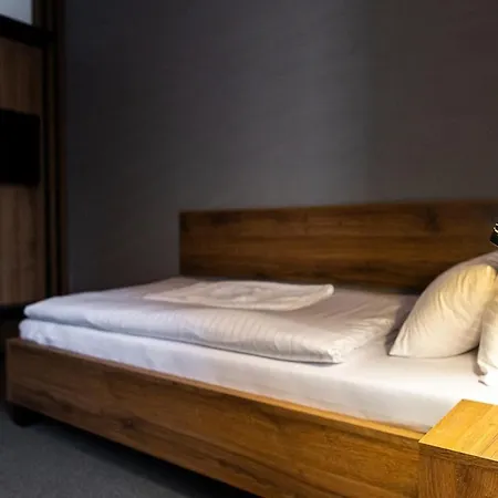 Carrera Hotell